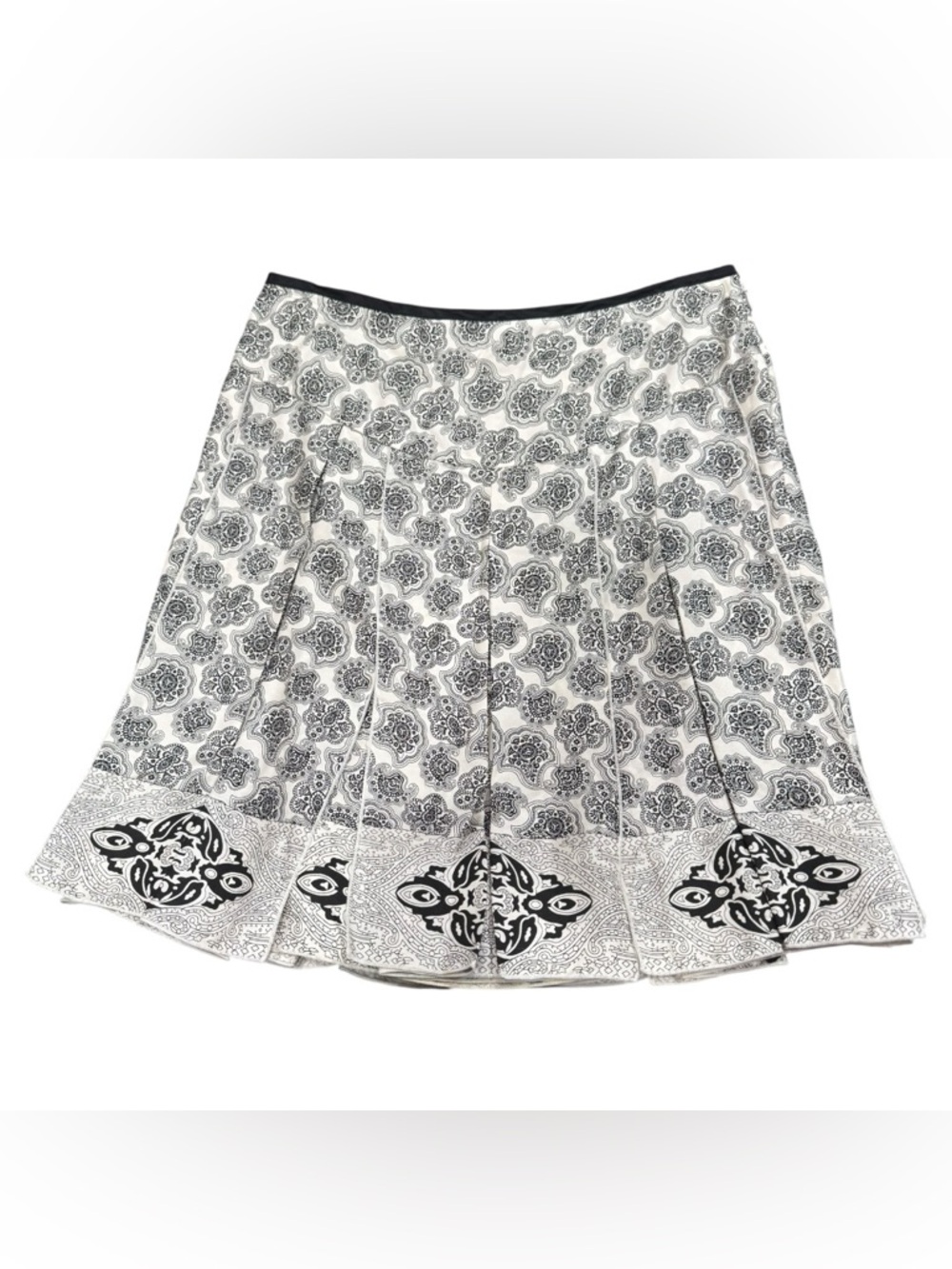White House Black Market Silk Skirt Size 0 Black White Paisley Pleated Lined